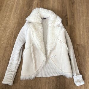 Off white sweater jacket with shearling collar